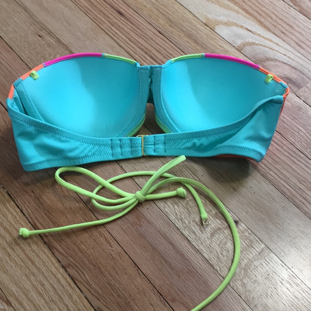 Neon striped bikini top - Picture 3 of 4
